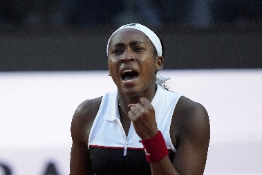 VELIKA TENISKA SENZACIJA, PA BRUKA GODINE