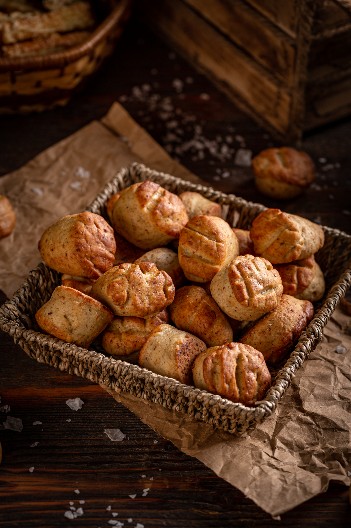 POGAČICE SA ČVARCIMA ZA SAVRŠEN DORUČAK Kad ih jednom probate zaboravićete na pekaru