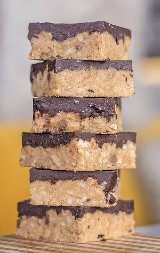 KIKIRIKI BAJADERA Omiljeni kolač sa slavske trpeze koji pomera granice dobrog ukusa