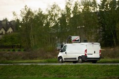 UHAPŠENA ORGANIZOVANA KRIMINALNA GRUPA Iznajmljivali kombije u Nemačkoj, pa ih prodavali u Srbiji