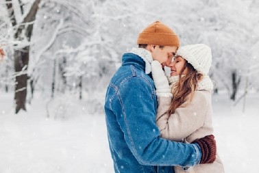 DNEVNI HOROSKOP ZA SUBOTU, 21. DECEMBAR  Rakovi su zaljubljeni, Vodolije muče finansije, a šta čeka ostale?