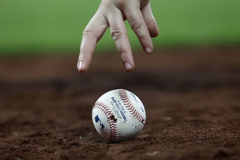 SPORT ZAVIJEN U CRNO Preminuo čuveni "Čovek od čelika"