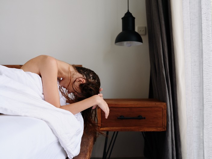 SVI MISLE "NEĆE MI BITI NIŠTA", ALI NIJE BAŠ TAKO Zašto ne treba da spavate sa mokrom kosom?