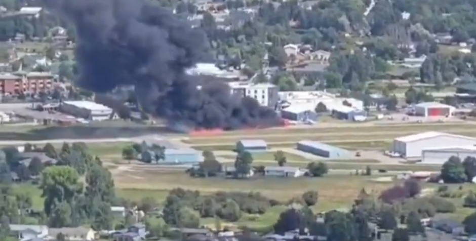 PILOT IZGUBIO KONTROLU, SRUŠIO SE NA PISTU I UDARIO U VIŠE AVIONA! Buknuo požar, strašni snimci iz Montane (VIDEO)