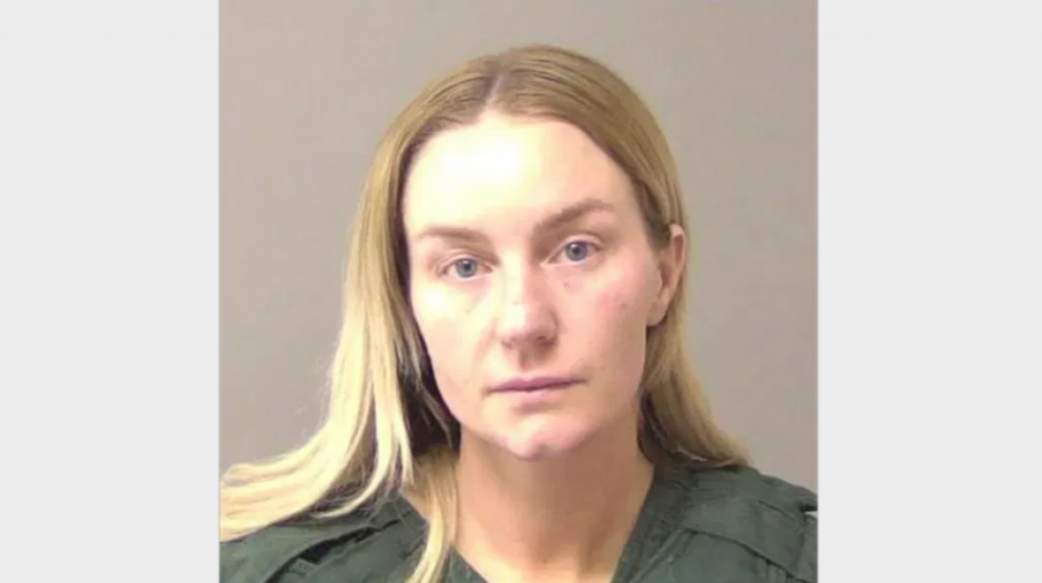 UDATA UČITELJICA SILOVALA UČENIKA (11) Užasnuti roditelji našli dokaze, a onda su sa vlastima skovali plan