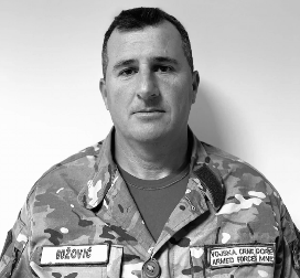 "ŠTA JE OVO, JUČE SMO JELI ČORBU ZAJEDNO..." Otkriveno kako je stradao vojnik tokom požara u CG: Prijatelji se opraštaju od junaka