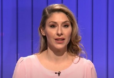 NIKAD IZAZOVNIJA! Kristina Radenković pokazala sve u kratkoj haljini i neodoljivoj pozi (FOTO)