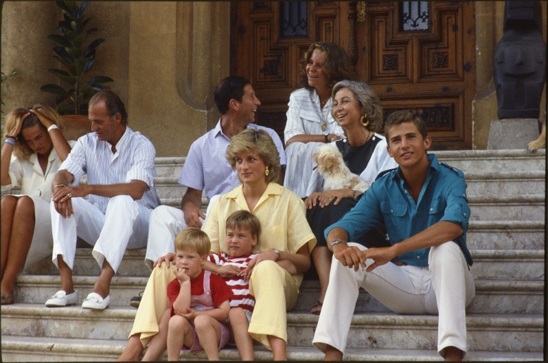 NEPOPULARAN RODITELJSKI TRIK PRINCEZE DAJANE  Način na koji je smirivala neposlušnog Vilijama će vas baš iznenaditi!