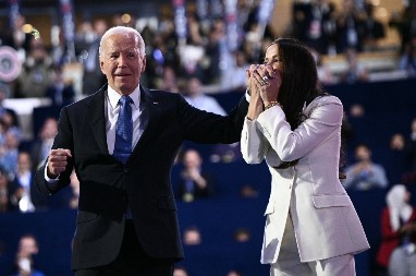 RAZVELA SE ĆERKA DŽOA BAJDENA Ešli rekla kraj posle 13 godina braka, a o bivšem mužu svet zna samo jedno!