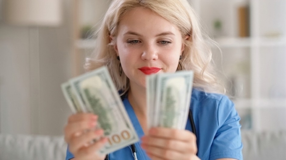 OVO SU NAJPOHLEPNIJI ZNACI U HOROSKOPU  Nikada im nije dosta para - prevešće vas žedne preko vode samo da oni budu na tronu