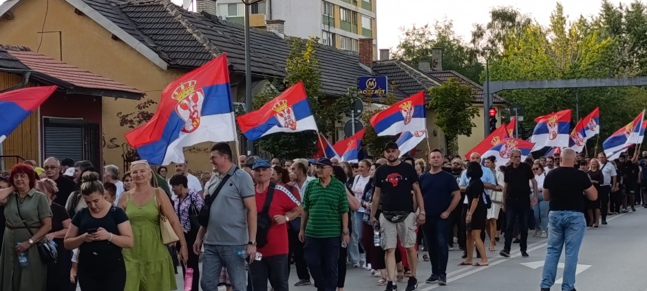 GRAĐANI ŽELE NORMALAN ŽIVOT NAZAD! Bor ustao protiv blokada (FOTO)