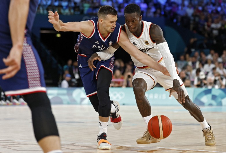 NIKAD ME NEĆE VOLETI KAO NOVICKOG JER... Kapiten Nemačke šokirao izjavom, njegove reči odjekuju