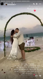 OŽENJENI PEVAČ ŠOKIRAO PRIZNANJEM: "Merkam druge devojke, ostavljaju mi tragove karmina na košulj, ništa ne mogu da sakrijem"