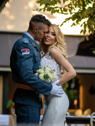 "VENČALI SMO SE NAKON MESEC DANA VEZE" Ćerka Lee Kiš progovorila o tajnoj udaji, otkrila ko je misteriozni mladoženja! (FOTO)