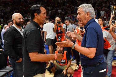 TRENER MAJAMIJA IMPRESIONIRAN SRBIJOM Erik Spolstra pohvalio "orlove" pred početak Evrobasketa