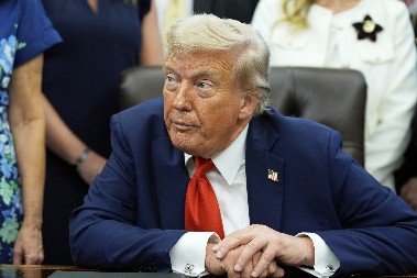 PREMIJER NEĆE DA RAZGOVARA SA TRAMPOM Odbija mu pozive bez problema