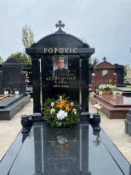 "DOLAZIM NA POMEN POPOVIĆU" Pevačica danas stiže u Beograd, odlaže sve obaveze i ide na Bežanijsko groblje