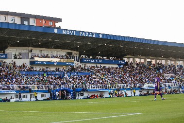 SKANDAL U NOVOM PAZARU Na tribinama protiv Zvezde samo žene i deca - odjekivalo sramno skandiranje