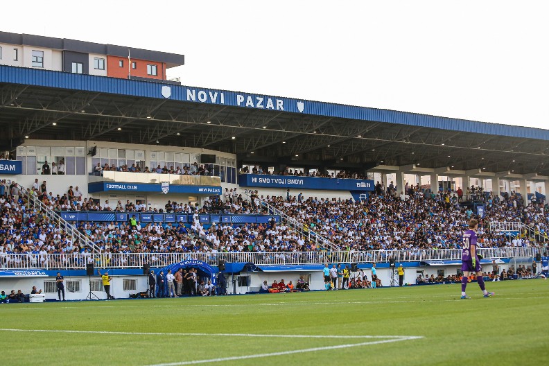 SKANDAL U NOVOM PAZARU Na tribinama protiv Zvezde samo žene i deca - odjekivalo sramno skandiranje