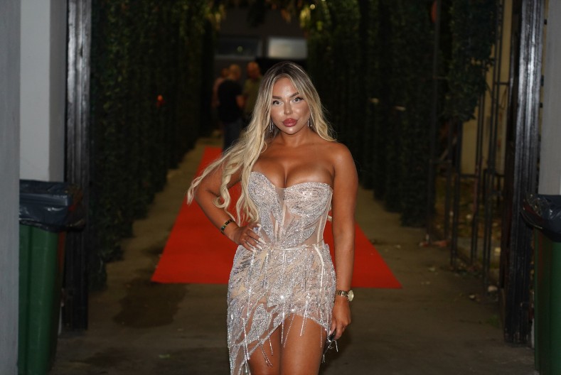 "BILA JE SA JOŠ JEDNIM OŽENJENIM ČOVEKOM, IMAM DOKAZE" Zadrugarka udarila na Sofiju Janićijević: "On je povezan sa Tetovom"