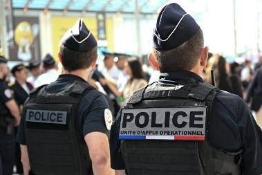 "NEĆEMO TOLERISATI NIKAKVU BLOKADU, NIKAKVO NASILJE" 80.000 žandarma se sprema  protiv demonstranata u Francuskoj