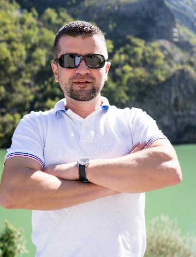 ISPOVEST SRBINA KOJI JE SPAVAO SA DRUGOM KAKO BI POKAZAO SVOJE UMEĆE "Prevario sam devojku i možda bih to ponovo uradio"