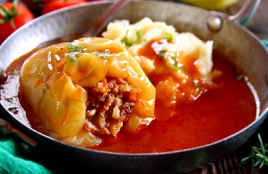 RUSKI KUVAR OTKRIO NAJBOLJI RECEPT ZA PUNJENE PAPRIKE Zamenite pirinač jednim sastojkom i biće još ukusnije