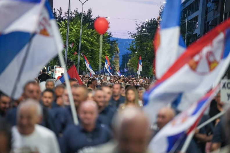 "145.000 LJUDI ZAJEDNO, SA OSMEHOM, TRAŽI SAMO JEDNO" Brnabić poslala moćnu poruku nakon veličanstvenih skupova širom Srbije