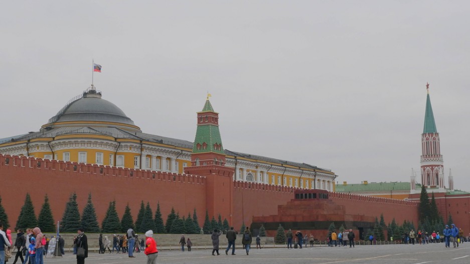 "VREME JE DA SE UNIŠTI MAŠINA" Rusija stala uz deo Zapada, laž im je postala oružje, počinje borba za istinu!