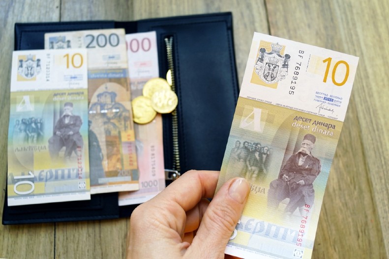 MOŽETE DA DOBIJETE 20.000 EVRA: Ova novčanica od 100 dinara vredi bogatstvo, proverite da li je imate (FOTO)