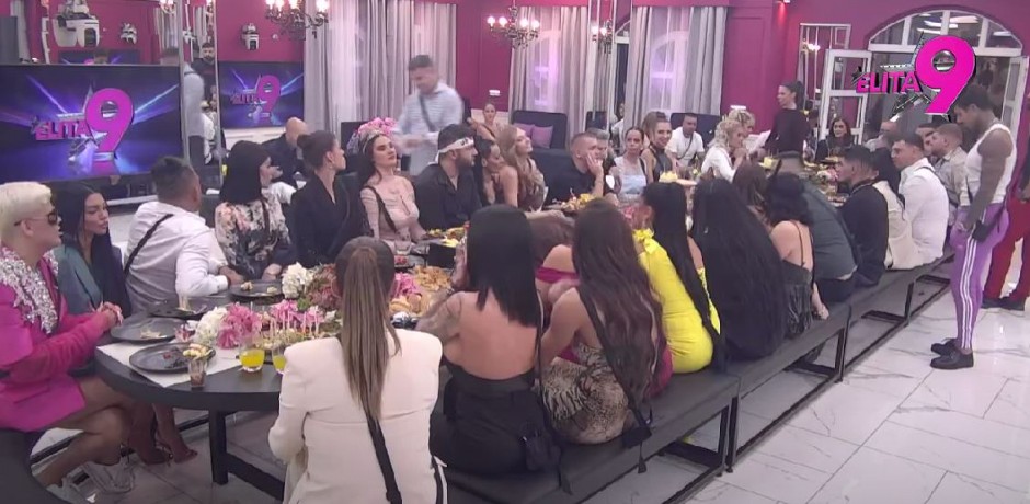 NIJE ZNAO DA KAMERE SNIMAJU, PA SE IZLANUO! Ovaj učesnik u petak napušta Elitu (VIDEO)