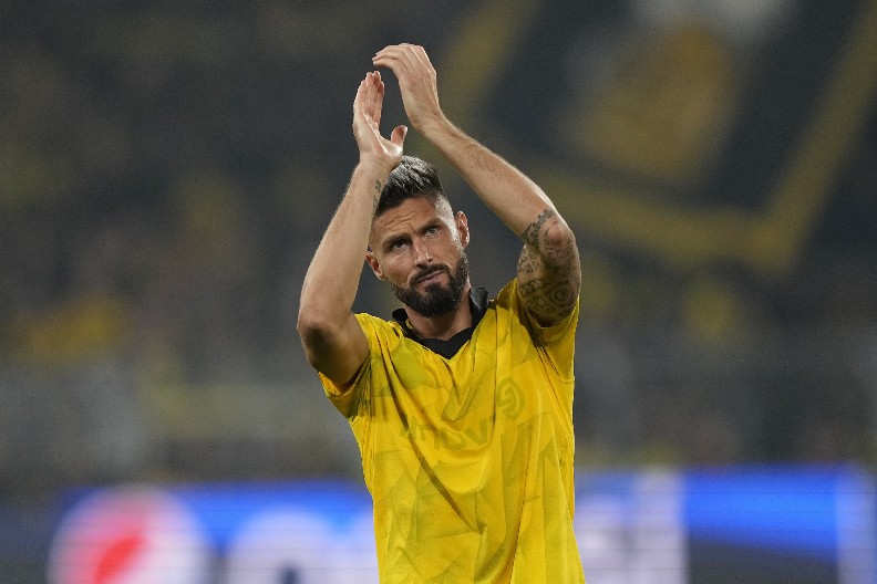 ZVEZDINI RIVALI SE NE ŠALE Žiru spreman za povratak na "Marakanu", Rumuni slavili u Holandiji