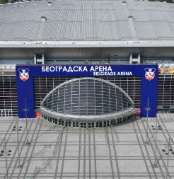 GOSPOĐA JE PREŠLA IGRICU Hleb, kečap i majonez za potpuni ugođaj na tribinama (VIDEO)