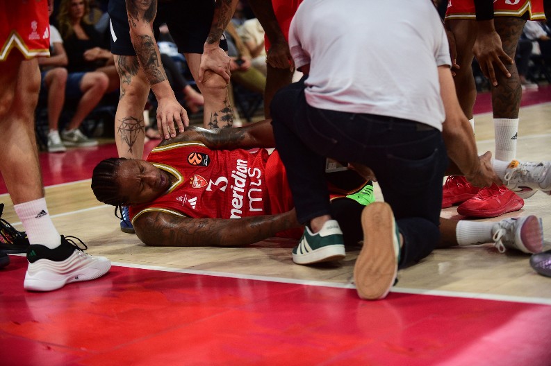 KATASTROFA CRVENE ZVEZDE Teška povreda Ajzee Kenana