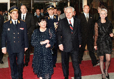 PETI PUT SE OŽENIO U HAGU Nebojšu Pavkovića nova supruga redovno obilazila, a bivšu optužio da ga je pljačkala i varala!