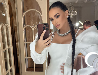 SADA JE SVE JASNO! Procurile fotke Emine Jahović pre svih operacija, evo šta je zapravo radila na sebi (FOTO)