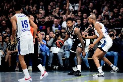 Partizan u neizvesnoj završnici pobedio Efes i zabeležio drugu pobedu u Evroligi