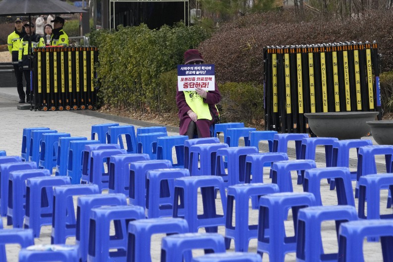 MASOVNO GRADE NUKLEARNE BUNKERE! Ova zemlja se sprema za najgori scenario!