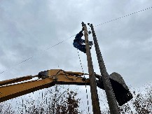 VANREDNA SITUACIJA JOŠ UVEK NA SNAZI Bez struje u Ivanjici oko 1.000 domaćinstava, nadležne ekipe sve vreme na terenu