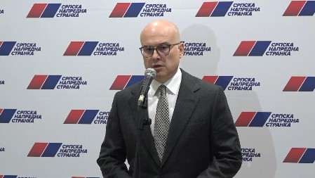 "KORUMPIRANI, NAVODNI EKSPERTI SA STUDENTSKE IZBORNE LISTE!" Lider SNS Vučević o zaključku Anketne komisije o padu nadstrešnice: Ni grobovi im nisu sveti! Pobediće Srbija lopove i lažove