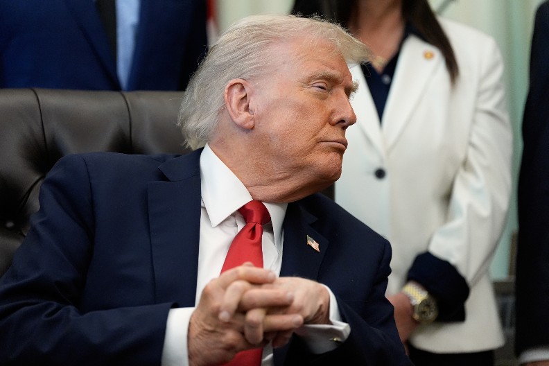 "POSTOJI PROBLEM!" Tramp posle poziva sa Putinom poslao poruku koja će RAZBESNETI Ukrajinu!