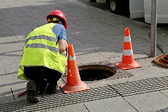 VIRILE MU SAMO NOGE IZ ŠAHTA Prijepoljac se udavio, meštani pokušavali da ga spasu