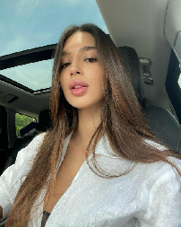 SVE LJUBAVI ĐINE DŽINOVIĆ Prvi joj je bio fidbaler, a o vezi sa tatinim kolegom pričalo se mesecima