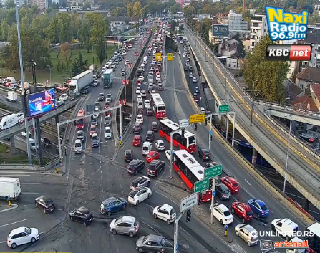 JUTRO TEK POČELO, A NA GAZELI I AUTOKOMANDI OPŠTI HAOS Igla nema gde da padne! EVO GDE JE SVE ČEP (FOTO)