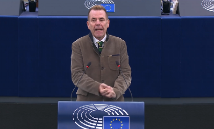 EVROPOSLANIK VILIMSKI PORUČIO: Vučić ne može biti kriv za tragediju, PROTESTI FINANSIRANI SPOLJA DA BI GA SRUŠILI