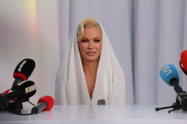 "IMAM STRAH, NESIGURNOSTI, PITANJA...NIJE BILO DOBRO" Nataša Bekvalac ogolila dušu, o ćerkama je rekla samo jedno!