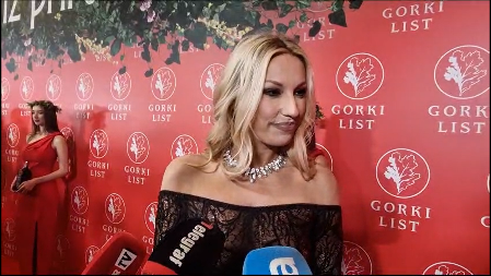 RADA MANOJLOVIĆ PLANIRA TAJNU SVADBU? Navodi o trudnoći obradovali fanove!