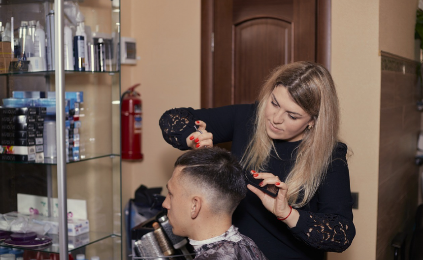 Za njih ti treba brdo para – u Srbiji postoji dosta salona, ali frizera nema