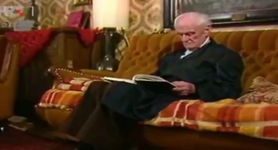 GLUMAC DOBIO DETE U 92. GODINI Šuškalo se da on nije biološki otac, a evo šta kaže njegova žena!