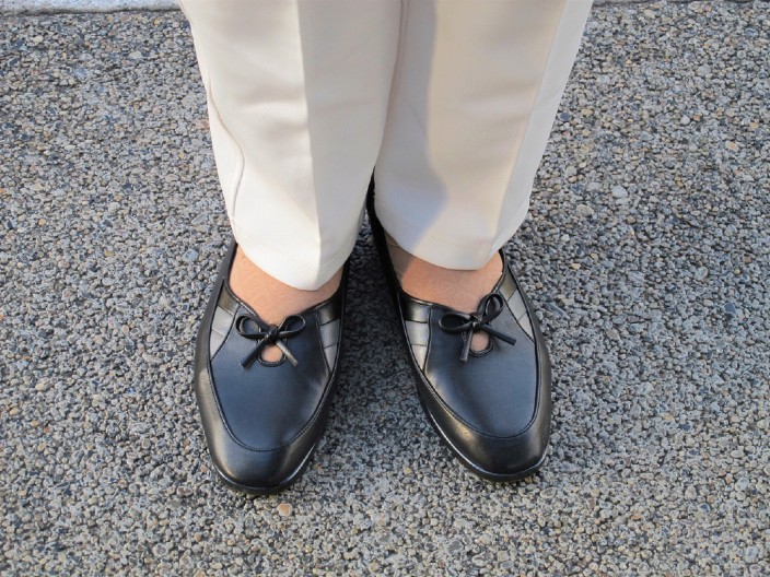 ZABORAVI ŠTIKLE ‘Bakine cipele’ su najjači trend jeseni 2025. - Novi modni hit koji spaja luksuz i udobnost